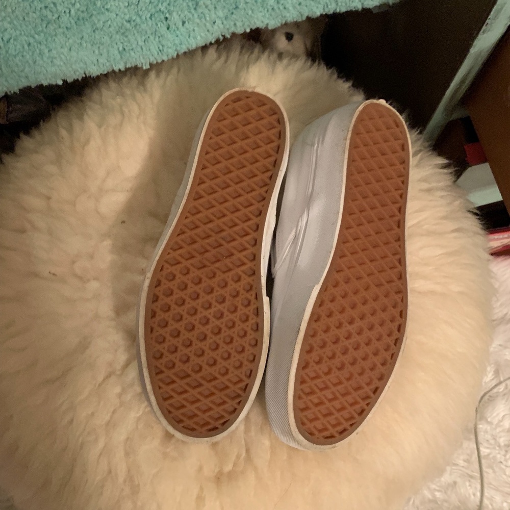 vans - Picture 2 of 7